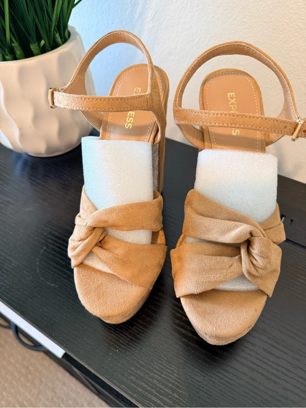 Express platform sandals